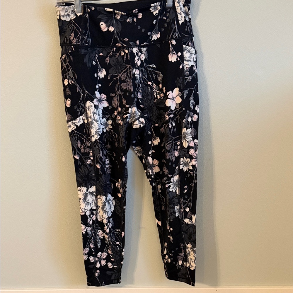 Victoria's Secret Black Floral Leggings